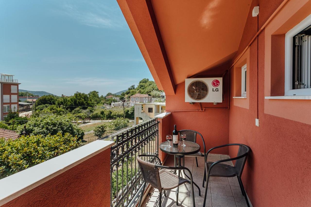 Guest House Villa Zivanovic Herceg Novi Eksteriør bilde